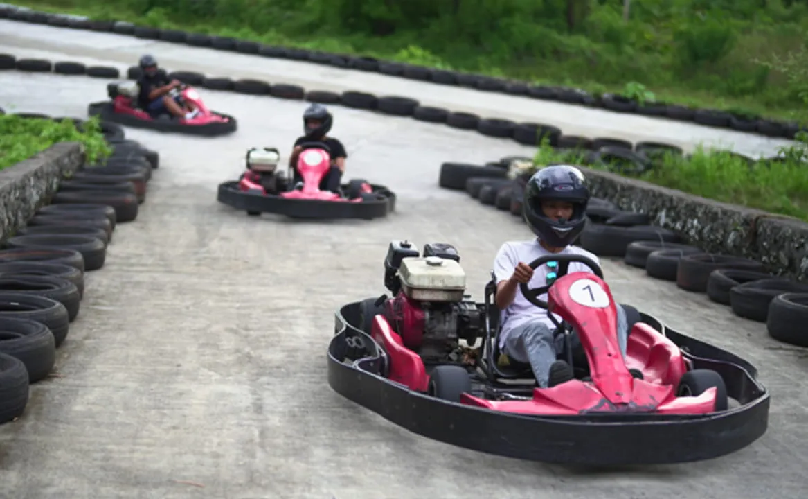 Racing, 3 cars